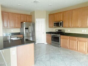 1121 E Regent Dr in Gilbert, AZ - Building Photo - Building Photo