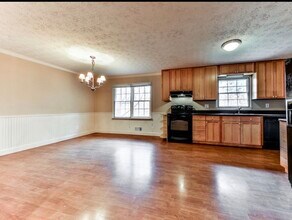 214 Marty Ln in Dallas, GA - Building Photo - Building Photo