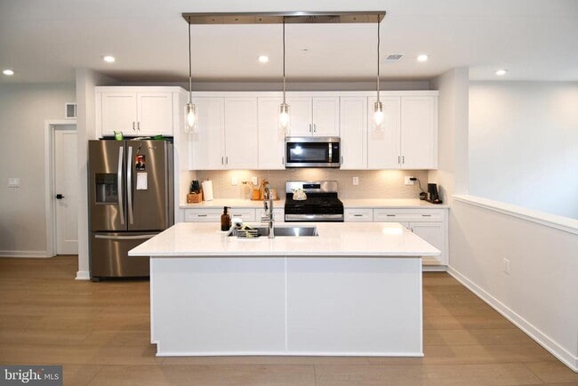 4771 Sully Pt Ln in Chantilly, VA - Building Photo - Building Photo