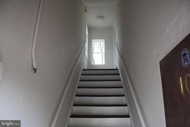 103 Oak St in Ambler, PA - Building Photo - Building Photo