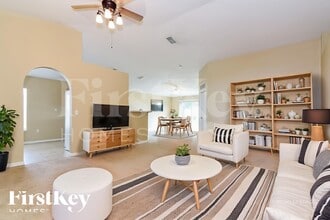 3634 Queens Cove Blvd in Winter Haven, FL - Building Photo - Building Photo