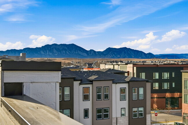 2272 Old Rail Wy in Superior, CO - Building Photo - Building Photo