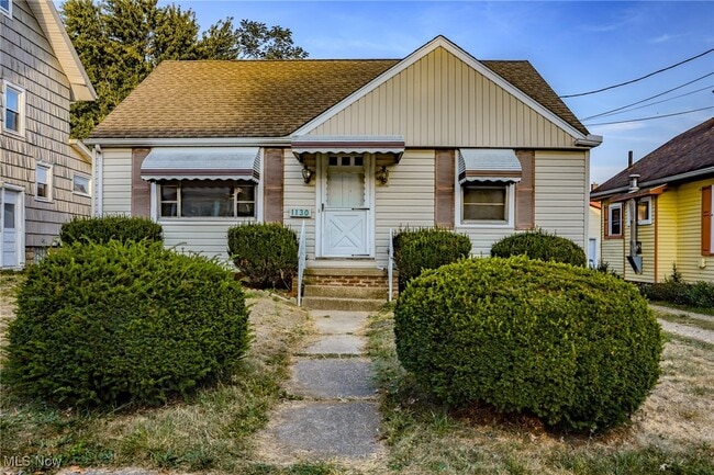 property at 1130 Ardmore Ave SW