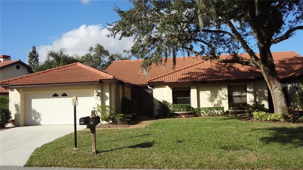 7337 Oak Moss Dr in Sarasota, FL - Building Photo