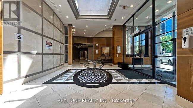 153 Beecroft Rd in Toronto, ON - Building Photo - Building Photo