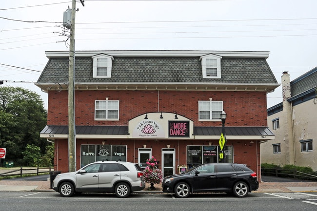 1242-1244 Kings Hwy