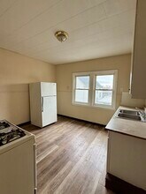 15 Sunset St, Unit Upper in Buffalo, NY - Building Photo - Building Photo