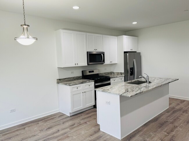 1245 Gillespie Ln in Yorkville, IL - Building Photo - Building Photo