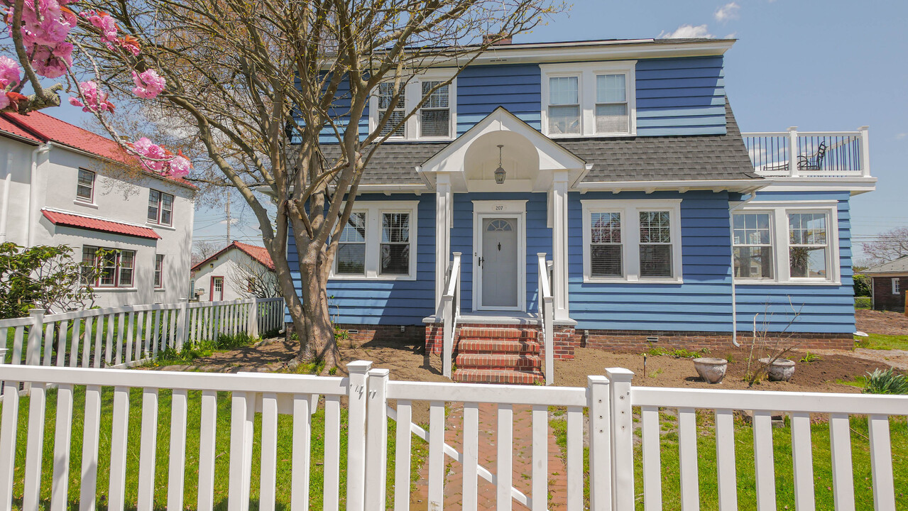 207 25th St S in Brigantine, NJ - Building Photo