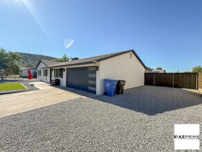 13220 N 14th Ave in Phoenix, AZ - Building Photo - Building Photo