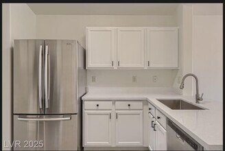 10354 Spider Rock Ave in Las Vegas, NV - Building Photo - Building Photo