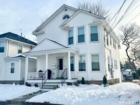 106 Horace St in Stratford, CT - Building Photo