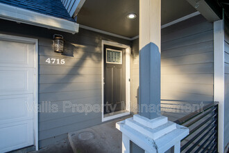 4715 Ravine Ave NE in Salem, OR - Building Photo - Building Photo