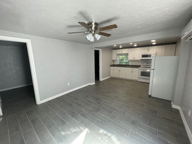 1113 20th St W in Bradenton, FL - Building Photo - Building Photo