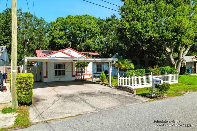 6805 S Sheridan Rd in Tampa, FL - Building Photo - Building Photo