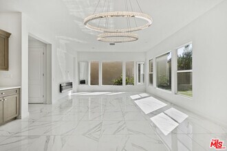 20810 Spruce Cir in Los Angeles, CA - Building Photo - Building Photo