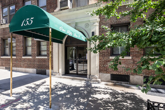 155 E 91st St in New York, NY - Foto de edificio - Building Photo