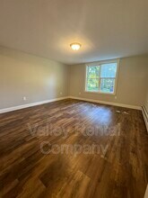 130 West St in Hadley, MA - Building Photo - Building Photo