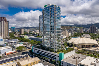 909 Kapiolani Blvd in Honolulu, HI - Building Photo - Building Photo