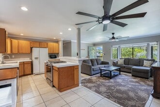 5806 Koali St in Kapaa, HI - Building Photo - Building Photo