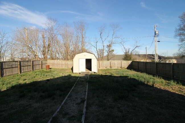 704 N 4th St in Marmaduke, AR - Building Photo - Building Photo