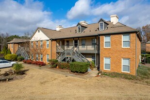 Hampton Arbors Condominiums in Duluth, GA - Building Photo