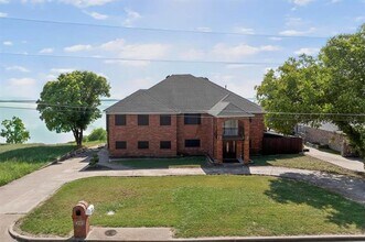 213 Scenic Dr in Heath, TX - Building Photo - Building Photo