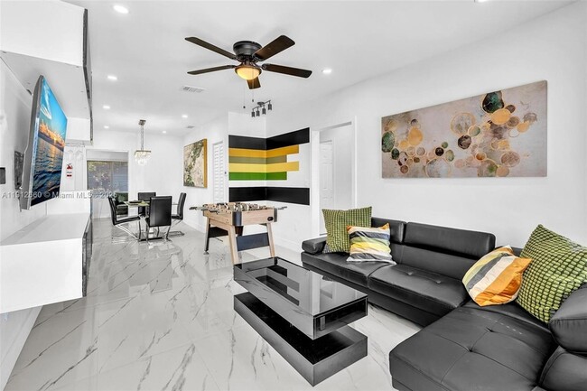 797 NW 35th St in Miami, FL - Building Photo - Building Photo