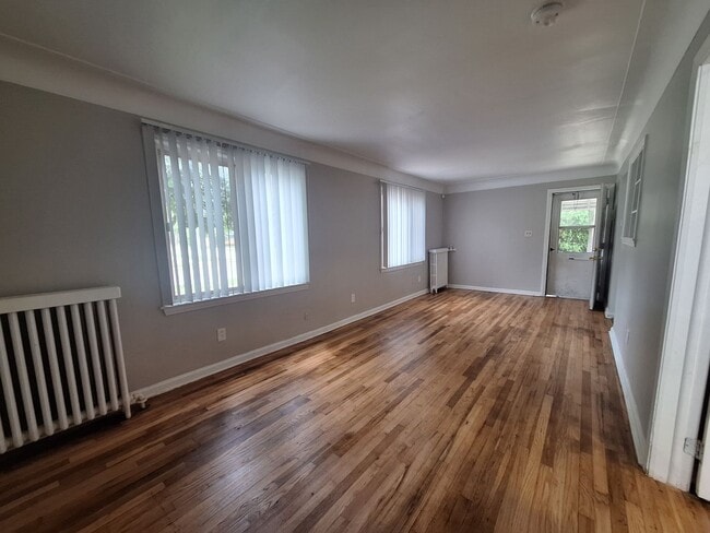 20948 Ridgemont Rd in Harper Woods, MI - Building Photo - Building Photo