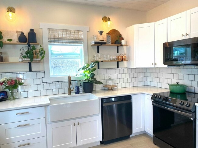 833 E Kiowa St in Colorado Springs, CO - Building Photo - Building Photo
