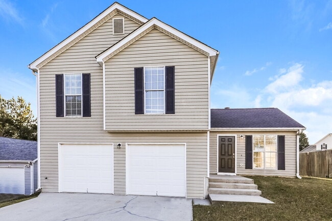 property at 5860 Eagles Feather Ln