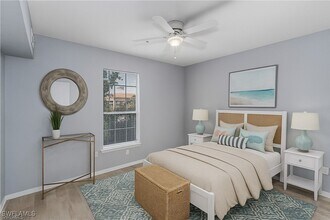 23520 Walden Center Dr in Bonita Springs, FL - Building Photo - Building Photo