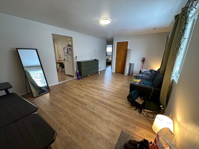 376 Alice Ave in Idaho Falls, ID - Building Photo - Building Photo