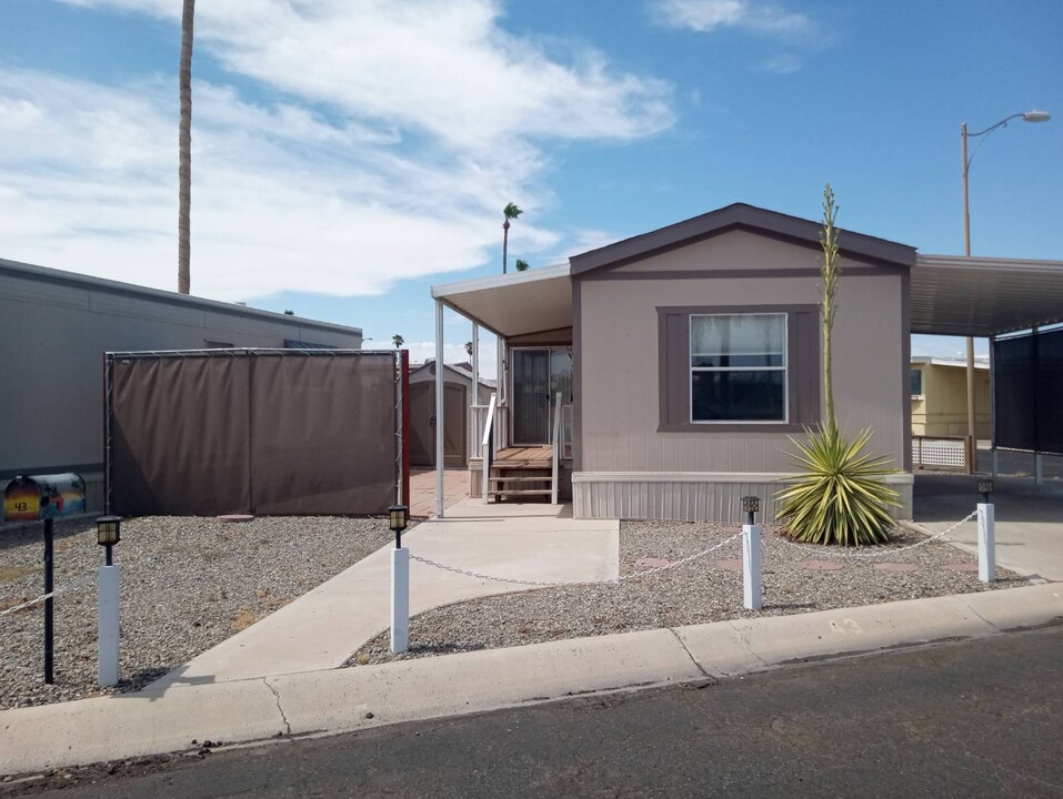 3400 S 4th Ave in Yuma, AZ - Foto de edificio