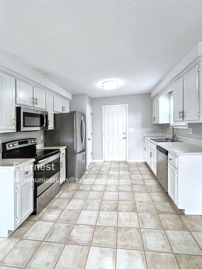 property at 3653 Aurora Dr