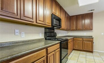 8608 Starview St in Temple, TX - Building Photo - Building Photo