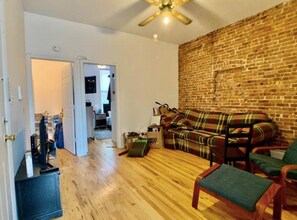912 Washington St, Unit 3 in Hoboken, NJ - Building Photo - Building Photo