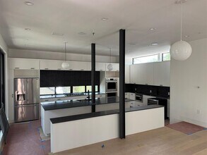 1603 Chelsea Ln in Austin, TX - Building Photo - Building Photo