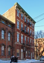 445 W McMicken Ave in Cincinnati, OH - Building Photo