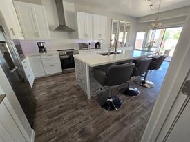 6984 S Newport Ct in Chandler, AZ - Building Photo