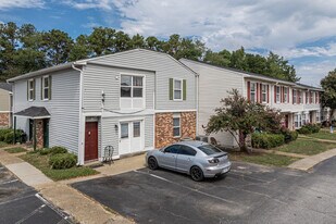 Southwood Apartments in Richmond, VA - Building Photo