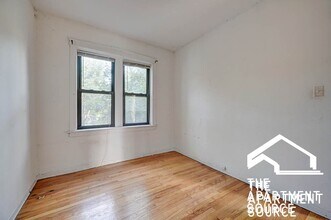 2921 W McLean Ave, Unit 2E in Chicago, IL - Foto de edificio - Building Photo