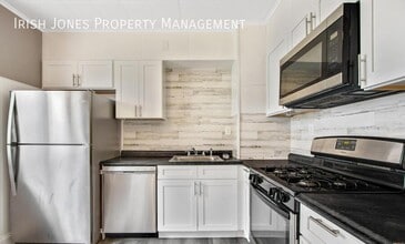 38 Rugby Rd in Buffalo, NY - Building Photo - Building Photo