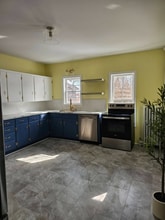 262 N State St, Unit A in Concord, NH - Foto de edificio - Building Photo