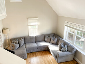 35 Samoset Rd in Barnstable, MA - Building Photo - Building Photo