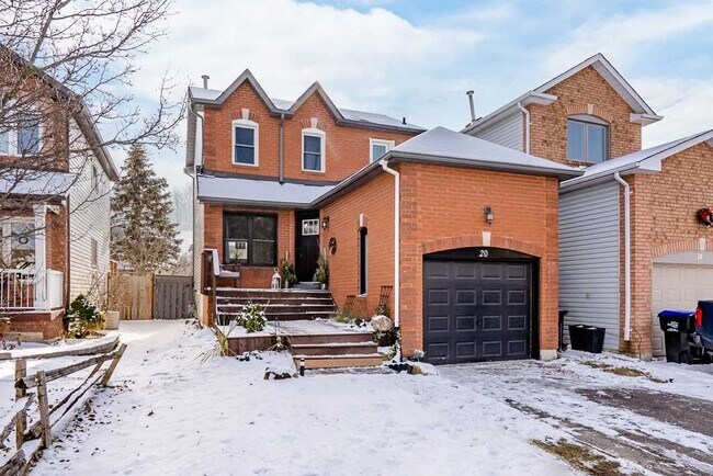 Perfect Blend of Style and Functionality! in Angus, ON - Building Photo - Building Photo