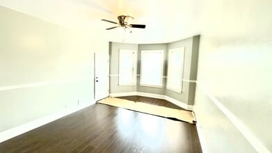 8420 S Manistee Ave in Chicago, IL - Building Photo - Building Photo