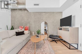 109 Wolseley St in Toronto, ON - Building Photo - Building Photo