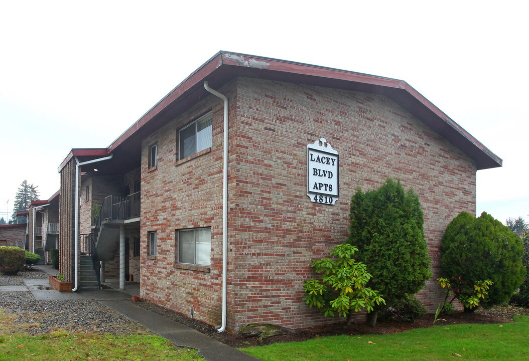 4810 Lacey Blvd SE in Lacey, WA - Building Photo