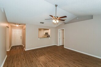 11093 Coldfield Dr in Jacksonville, FL - Foto de edificio - Building Photo